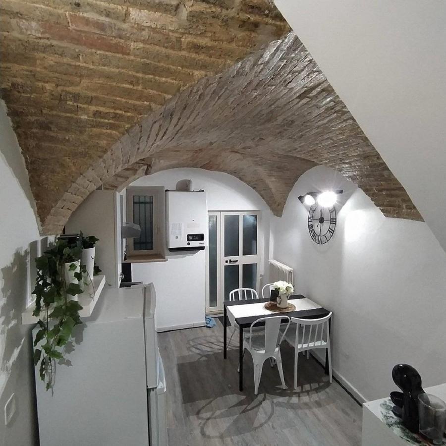 شقة Casa In Centro Storico Vista Gran Sasso أدري المظهر الخارجي الصورة