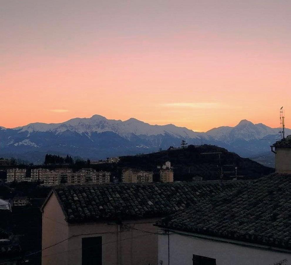 شقة Casa In Centro Storico Vista Gran Sasso أدري المظهر الخارجي الصورة